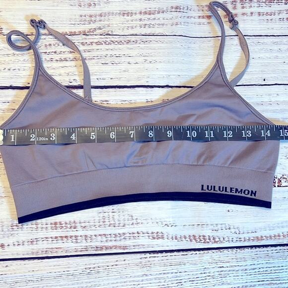 Lululemon Iconic Sweat Bra size Medium - Picture 11 of 13